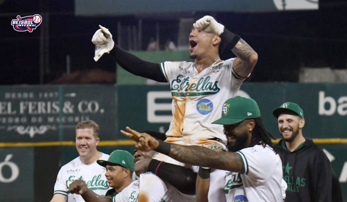 Estrellas barren doble jornada al Licey y escalan al tercer puesto