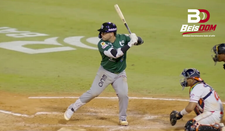 Estrellas Orientales blanquean 11-0 a los Toros del Este en el inicio de LIDOM