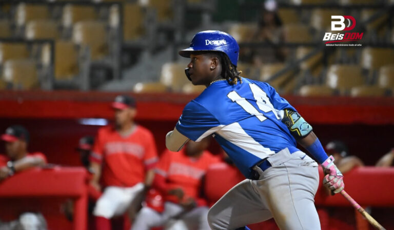 Licey blanquea 3-0 al Escogido en partido de pretemporada interrumpido por lluvia
