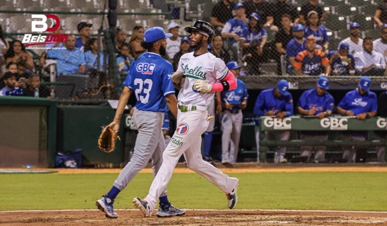 Estrellas Orientales vencen 8-3 al Licey con gran noche de Raimel Tapia